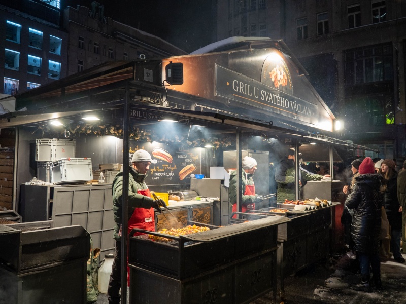Salchichas Mercadillo Navidad Plaza Wenceslao Praga